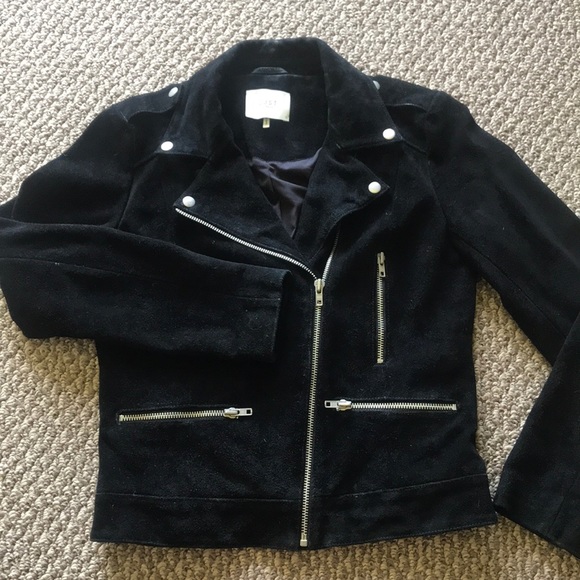 100% SOFT COW LEATHER BLACK MOTO JACKET - Picture 1 of 5